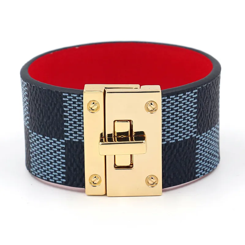 Bijar Wide Twisted Bracelet